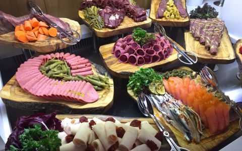 Ouzo Roof Restaurant’ta Pazar Brunch